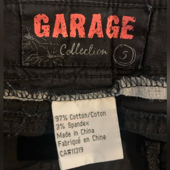 Women’s Garage shorts - Picture 3 of 3